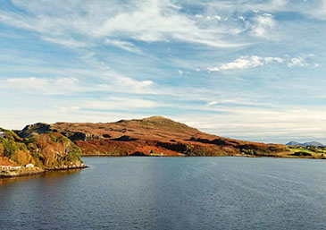 Taransay House is a luxury guest house accommodation with stunning sea and mountain views of Portree