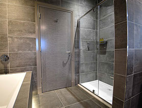 Taransay House Luxury Bed and Breakfast in Portree contains modern en suite bathrooms with powerful showers