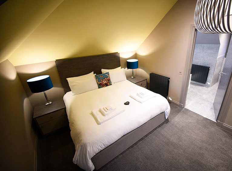 Room 4 At Taransay House Contains A Super King Size Double Bed With Sea ...