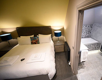 Taransay House luxury bed and breakfast accommodation in Portree with sea views