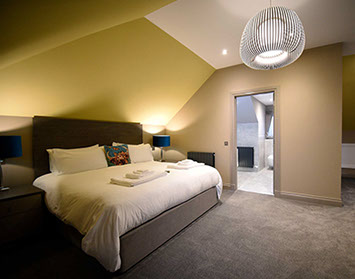 Taransay House Luxury Bed and Breakfast in Portree contains spacious Super King Size Double Beds