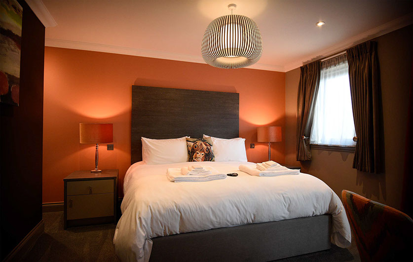 Taransay House Luxury Bed and Breakfast Accommodation in Portree contains comforable Super King Size Double Beds