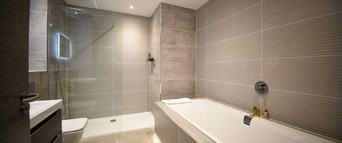 Taransay House Luxury Bed and Breakfast contains a spacious modern en suite bathroom with powerful walk in shower