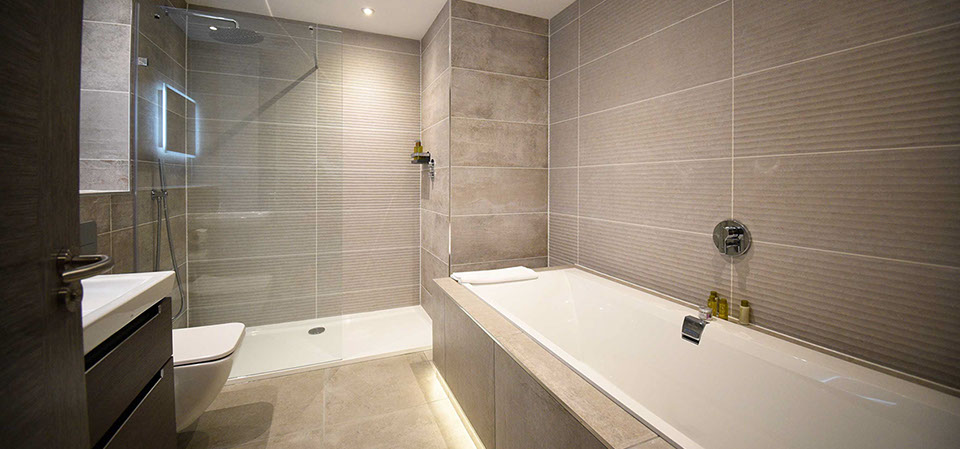 Taransay House Luxury Bed and Breakfast contains a spacious modern en suite bathroom with powerful walk in shower
