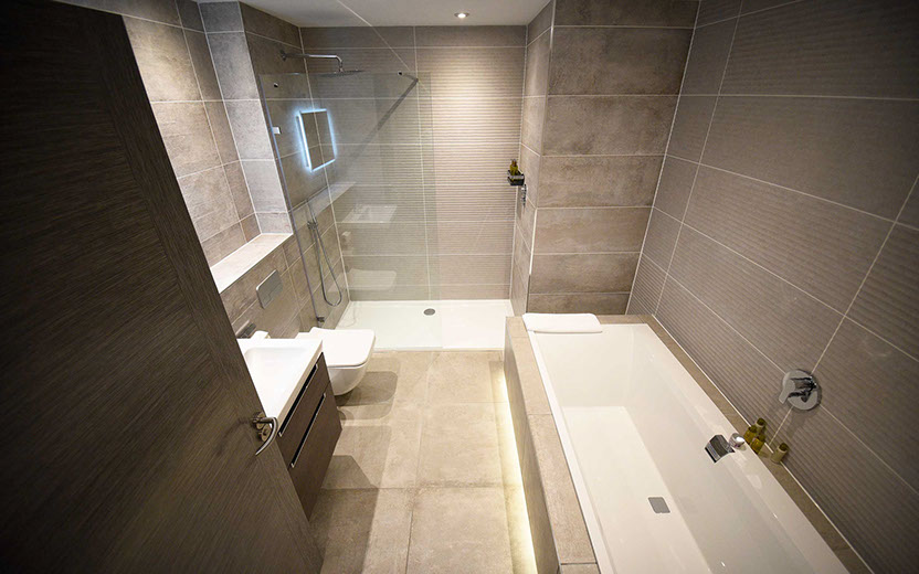 Taransay House luxury accommodation in Portree contains spacious modern bathrooms