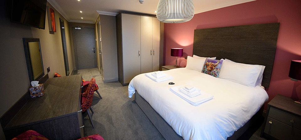 Taransay House offers Super King Size Double Bedrooms in Portree with WIFI internet access