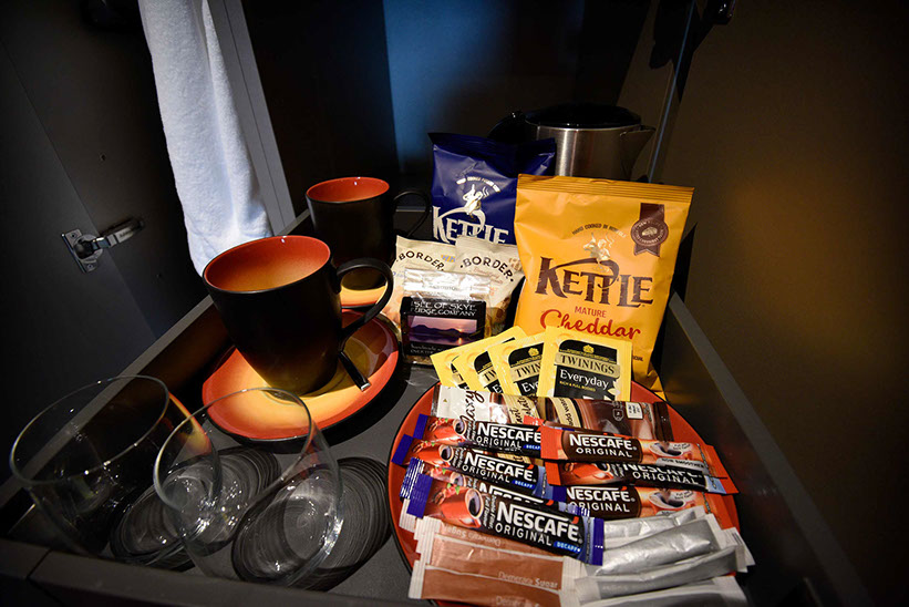Enjoy little extras in your room such as coffee tea and crisps